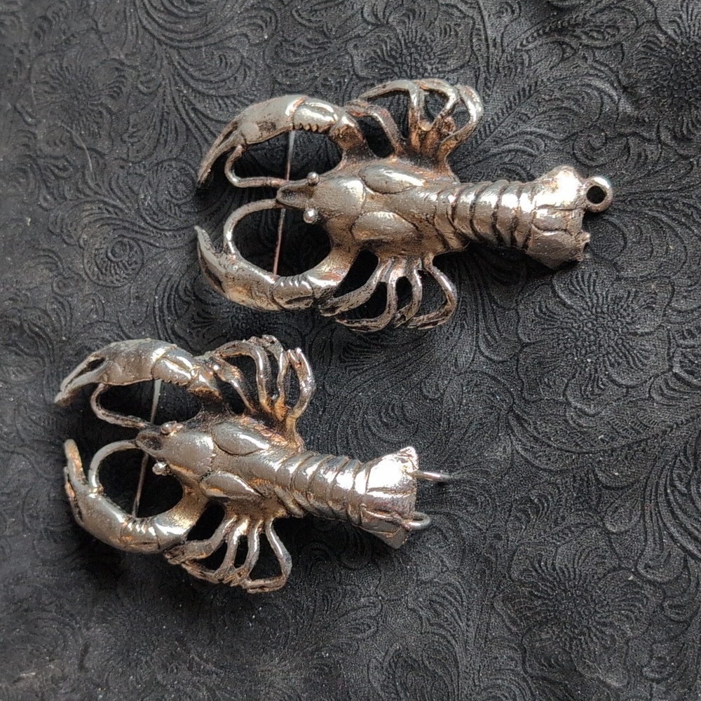 Silver Lobsters to be used for belts or scarves